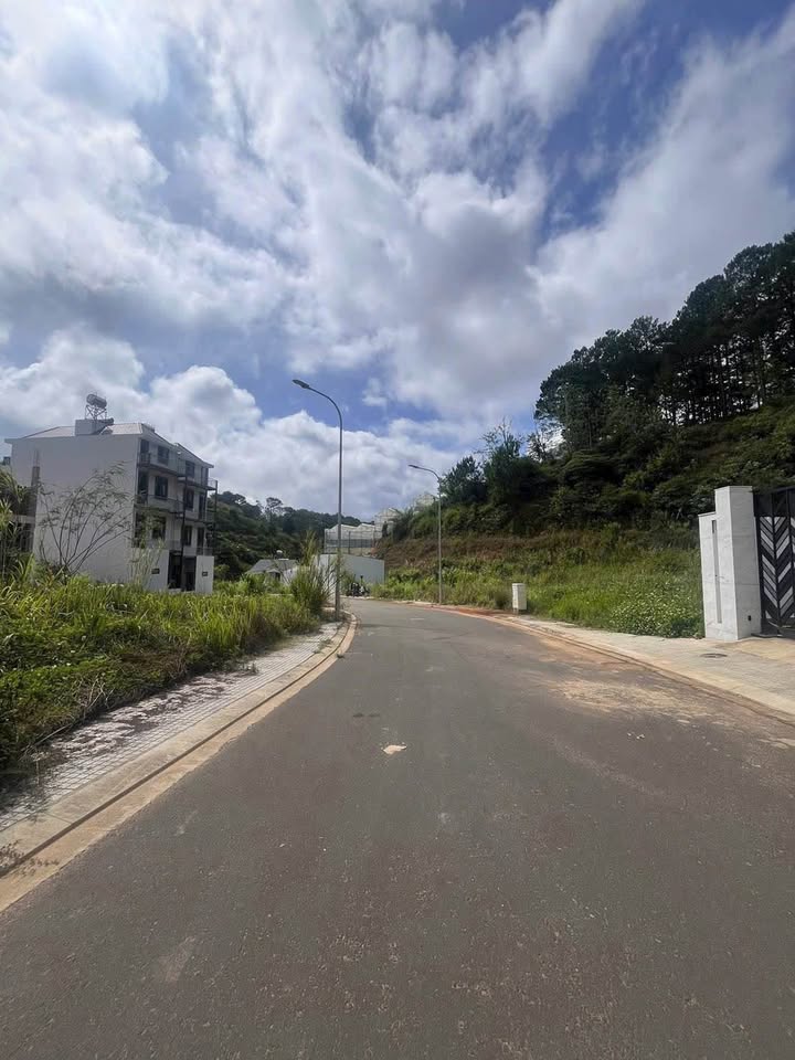 Đất nền KQH An Sơn, Đà Lạt 97.7m² giá 7.2 tỷ - Đầu tư sinh lời lý tưởng!