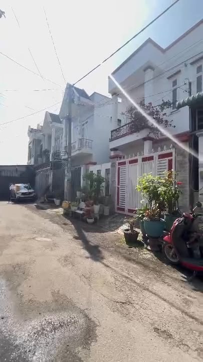 Nhà 1 Lầu Đẹp Bà Điểm Hóc Môn 84m² giá 5 tỷ - Sổ hồng chính chủ