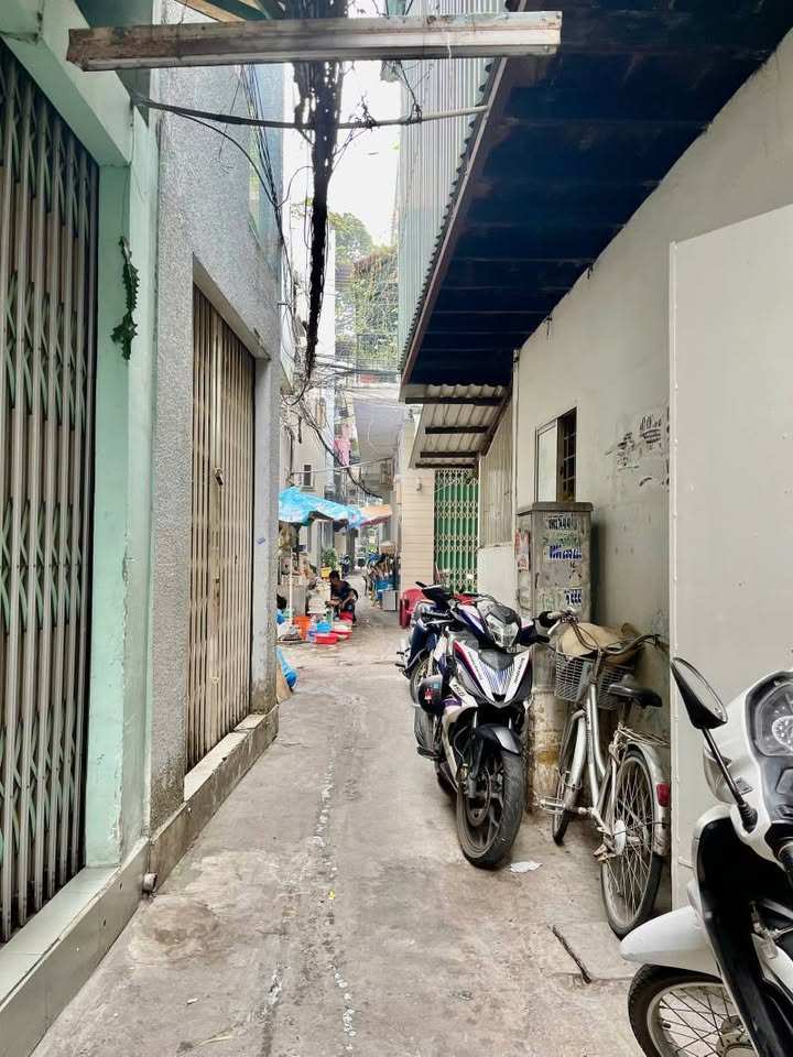 Nhà phố Tân Phước, Q10 21m² giá 4.2 tỷ - Sẵn sàng ở ngay!