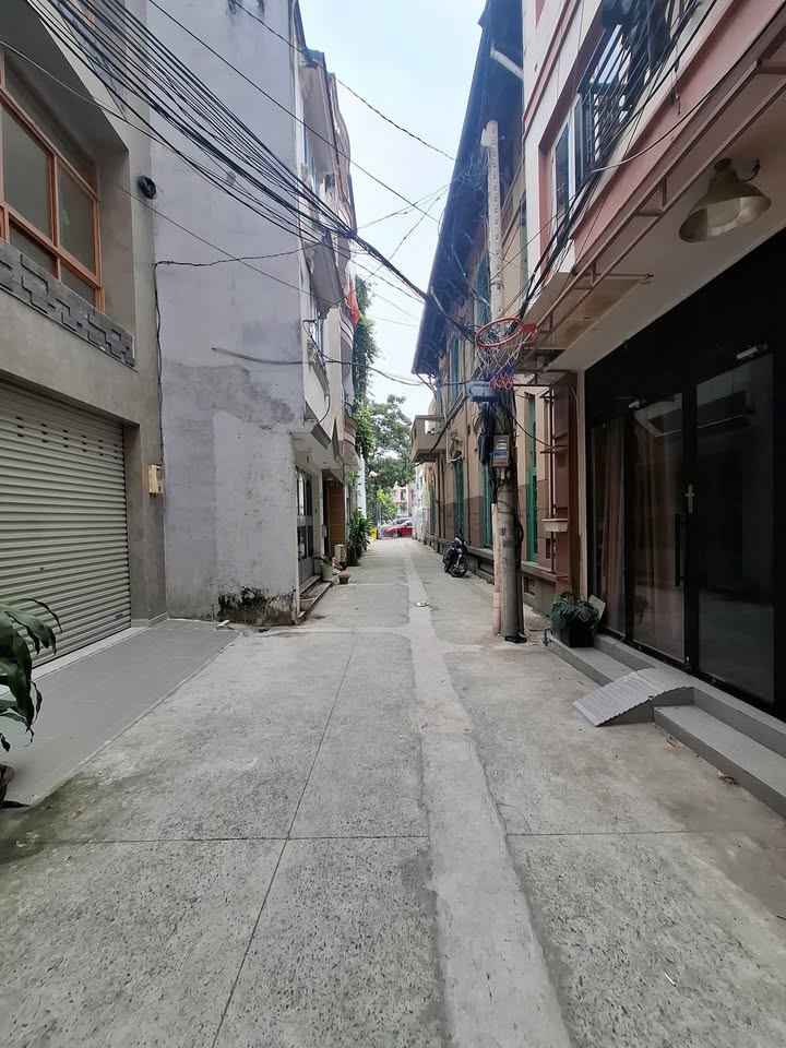 Cho thuê biệt thự mặt tiền Võ Thị Sáu, quận 3, 77m² - Vị trí đắc địa kinh doanh!