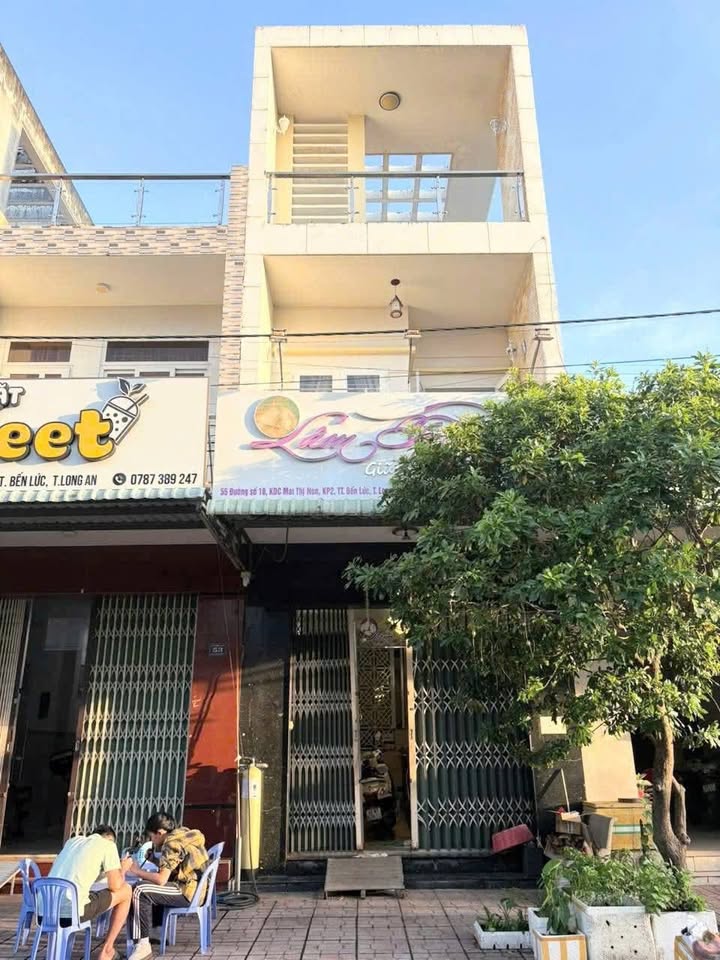 Nhà lầu KDC Mai Thị Non Bến Lức 76m² giá 4.8 tỷ - Kinh doanh tuyệt vời!