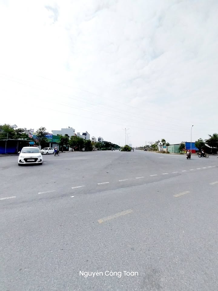 Đất mặt đường Đông Hải 2, Hải An 77m² giá 5.698 tỷ - Đường rộng ô tô dừng đỗ thoải mái!