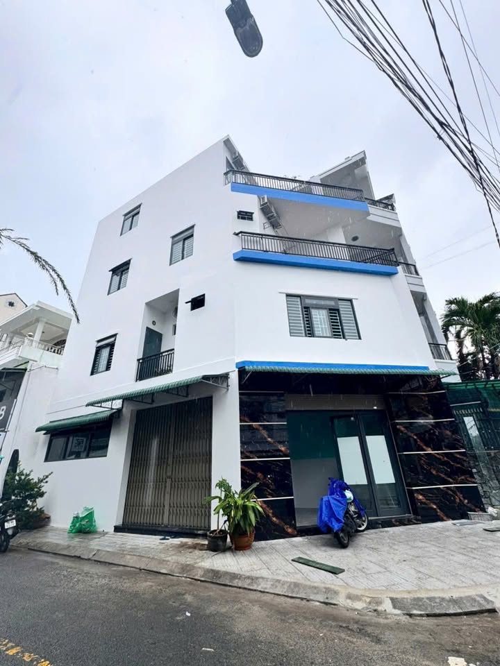 Nhà phố mặt tiền Ngô Đức Kế, Nha Trang 141m² giá 8.8 tỷ - Cơ hội kinh doanh tuyệt vời!