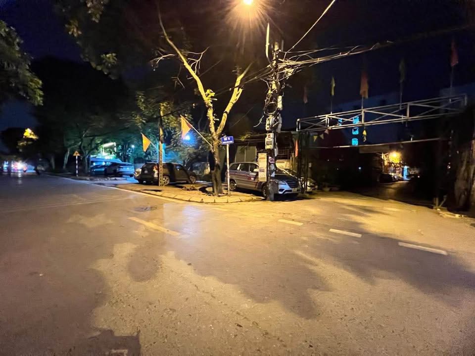 Nhà riêng Đông Ngạc 34m² giá thỏa thuận - Xây mới 5 tầng, thiết kế hiện đại!