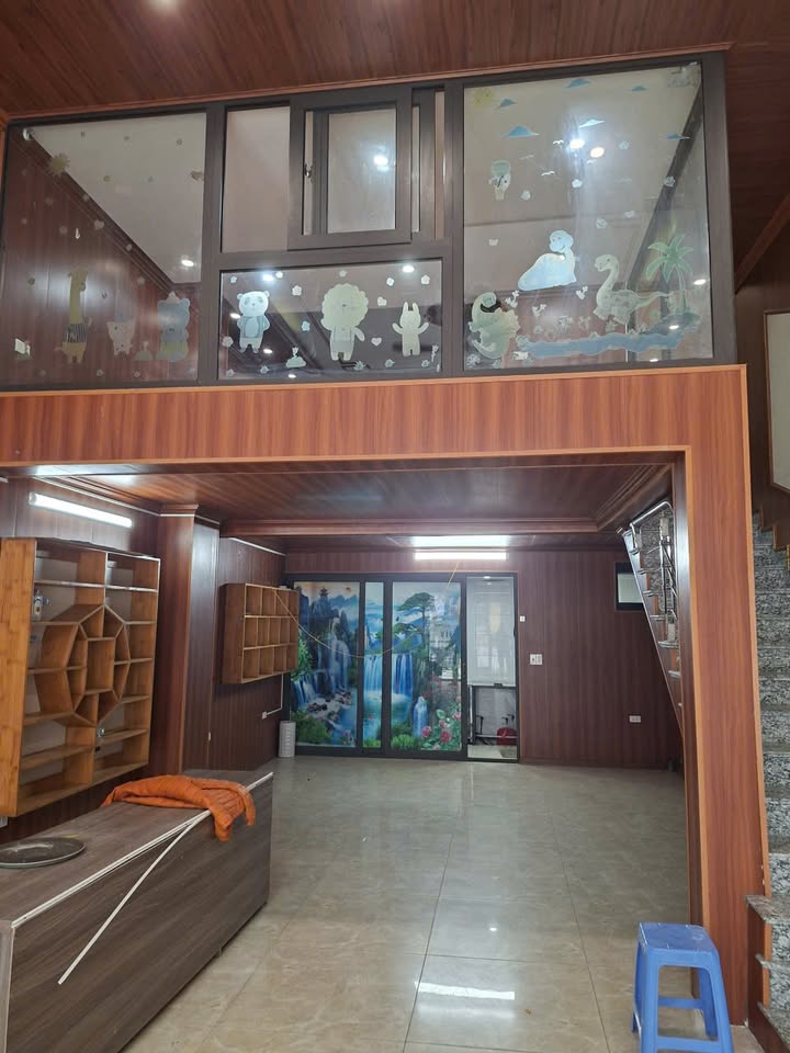 Nhà cho thuê 3,5 tầng tại khu King Tows, Hạ Long 75m² giá 15 triệu - Phù hợp kinh doanh!