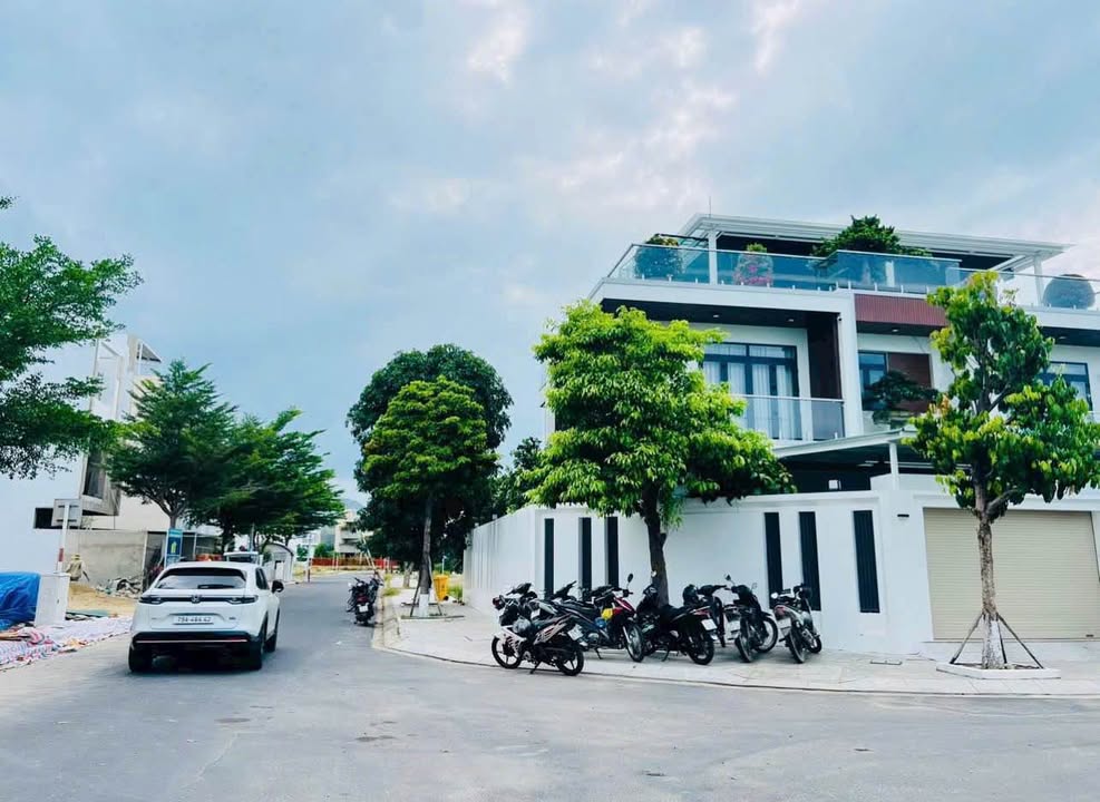 Lô đất KĐT Thái Hưng Ninh Hòa 100m² giá 5.4 tỷ - Cơ hội đầu tư lý tưởng!
