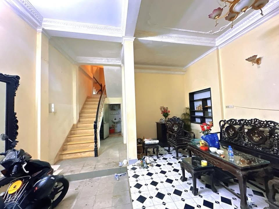 Nhà phố Đội Cấn, Ba Đình 50m² giá 12.8 tỷ - Sẵn sàng vào ở ngay!