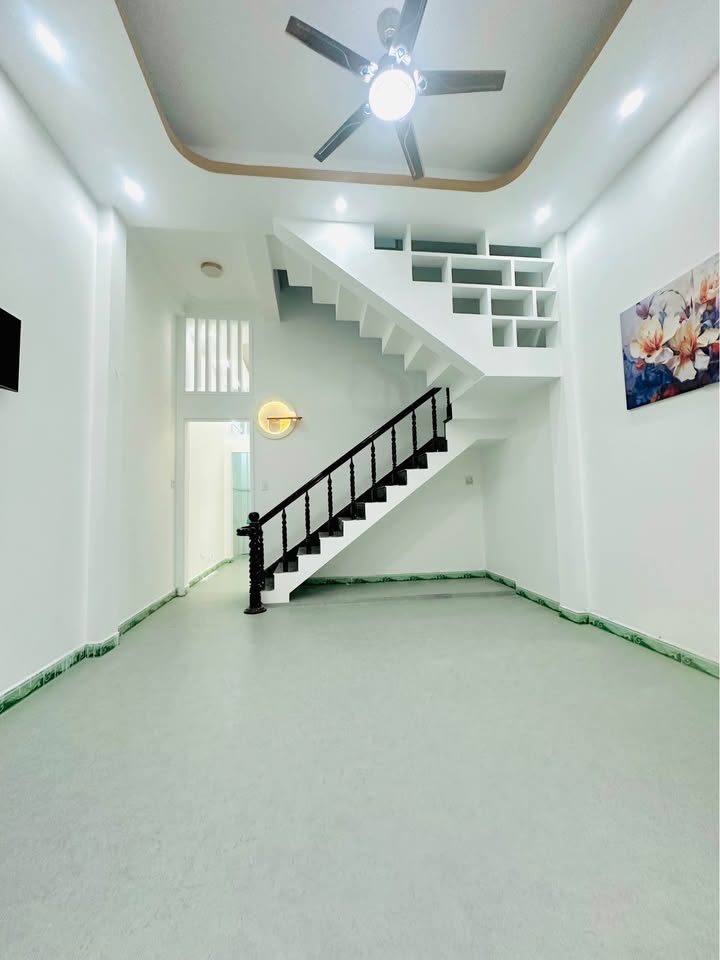 Nhà Bán Hẻm 3m đường Nguyễn Văn Cừ, Quy Nhơn 54m² giá 3 tỷ - Gần chợ, trường học, bệnh viện