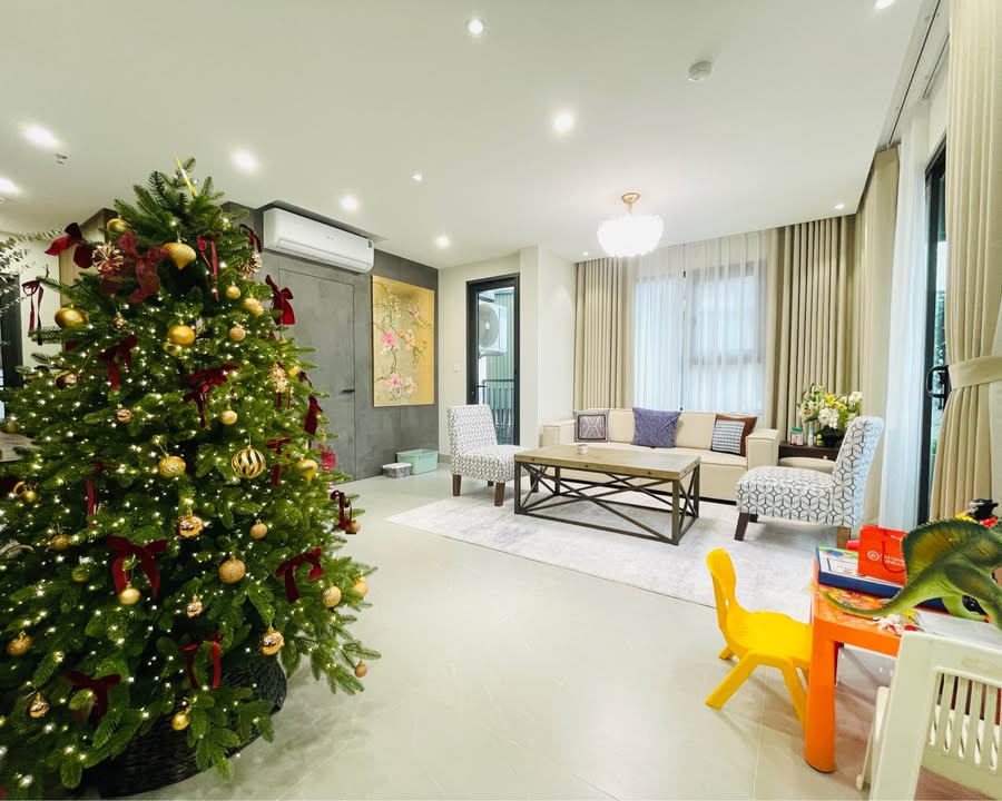 Căn hộ Tây Hồ 110m² giá 60 tỷ - Mặt tiền quyền lực, phù hợp ở và kinh doanh!