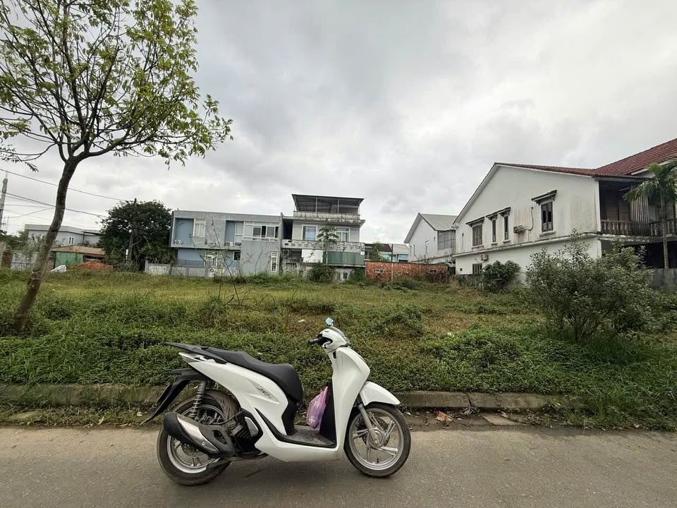 Đất Mặt Tiền Hoàng Tăng Bí, Thủy Xuân 244m² giá 4 tỷ - Đầu tư sinh lời cao!