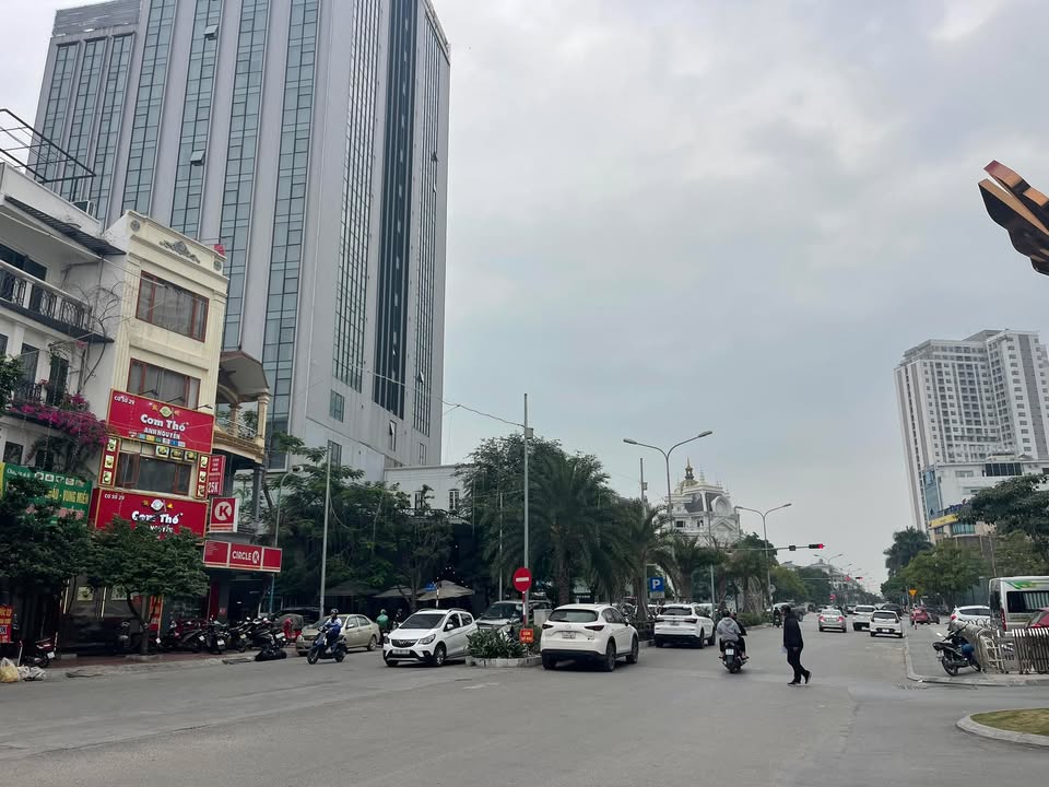 Bán nhà mặt đường Phùng Chí Kiên, Hải Phòng 60m² - Vị trí đắc địa cho kinh doanh!