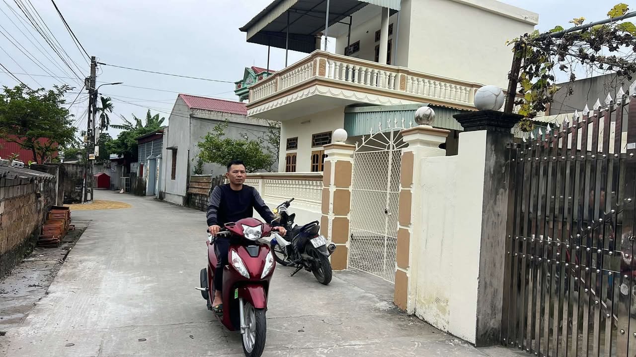 Nhà 2 tầng trung tâm thị trấn Gôi 103m² giá 1 tỷ - Lô góc 3 mặt thoáng!