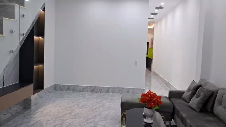 Nhà 1 Trệt 1 Lầu đường Hai Bà Trưng, 84m², giá 2.19 tỷ - Sẵn sàng vào ở!