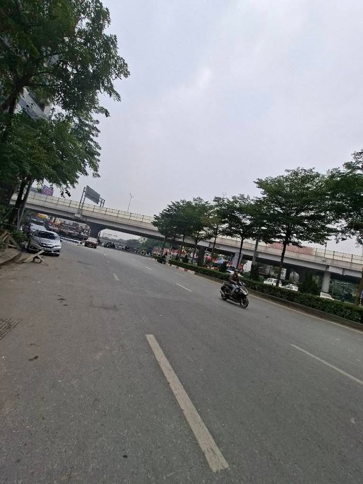 Đất nền Phạm Văn Đồng, Xuân Đỉnh 54m² giá 10.5 tỷ - Đầu tư sinh lời bền vững!