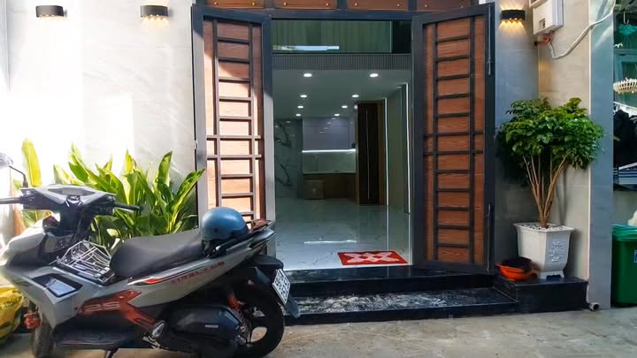 Nhà đẹp đường Trung Mỹ Tây 13, 38m² giá 3.25 tỷ - Sẵn sàng vào ở ngay!