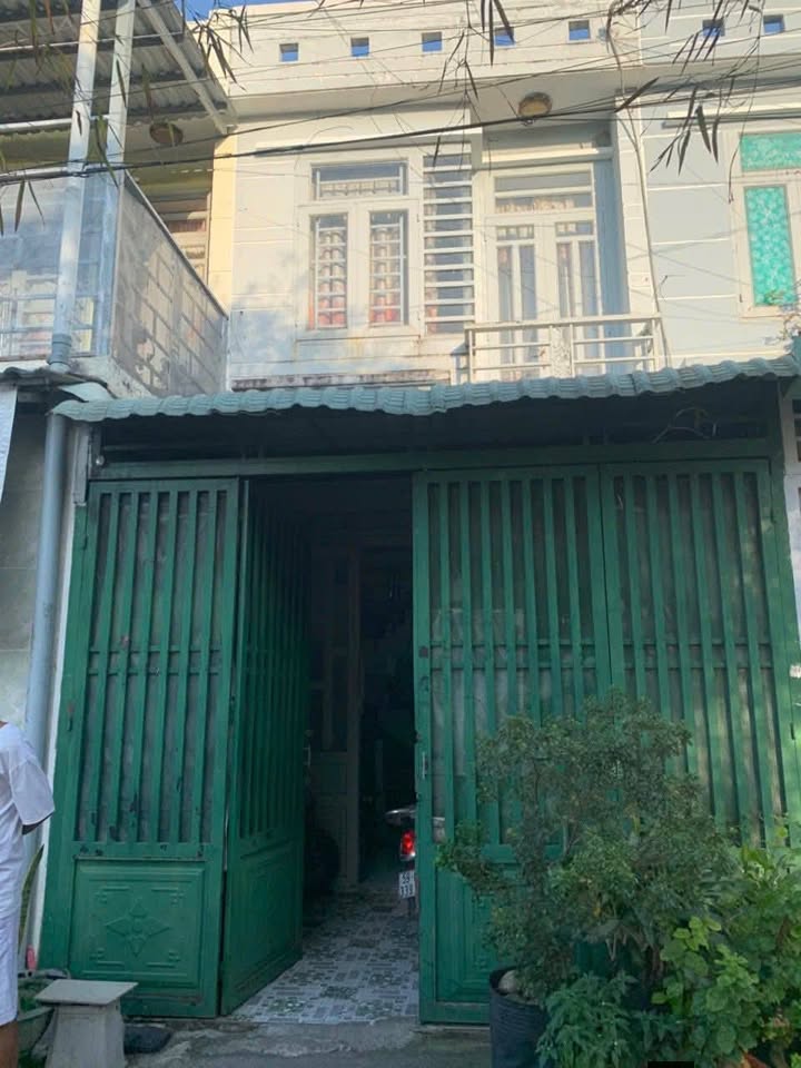 Nhà phố Hóc Môn 35m² giá 1.38 tỷ - Mặt tiền đường thông xe tải