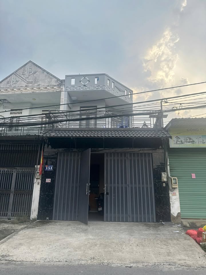 Nhà 1 lầu mặt tiền Tân Hiệp, Hóc Môn 95.2m² giá 4.7 tỷ - Kinh doanh thuận lợi!