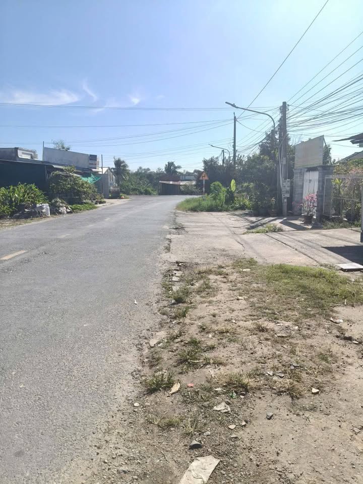 Đất mặt tiền Ngô Quyền 174m² giá 1.5 tỷ - Sổ đỏ chính chủ, bớt nhẹ!