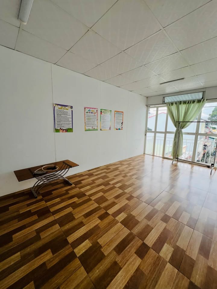 Nhà Đà Lạt 90m² giá 2,05 tỷ - Vị trí trung tâm, tiện ích đầy đủ!