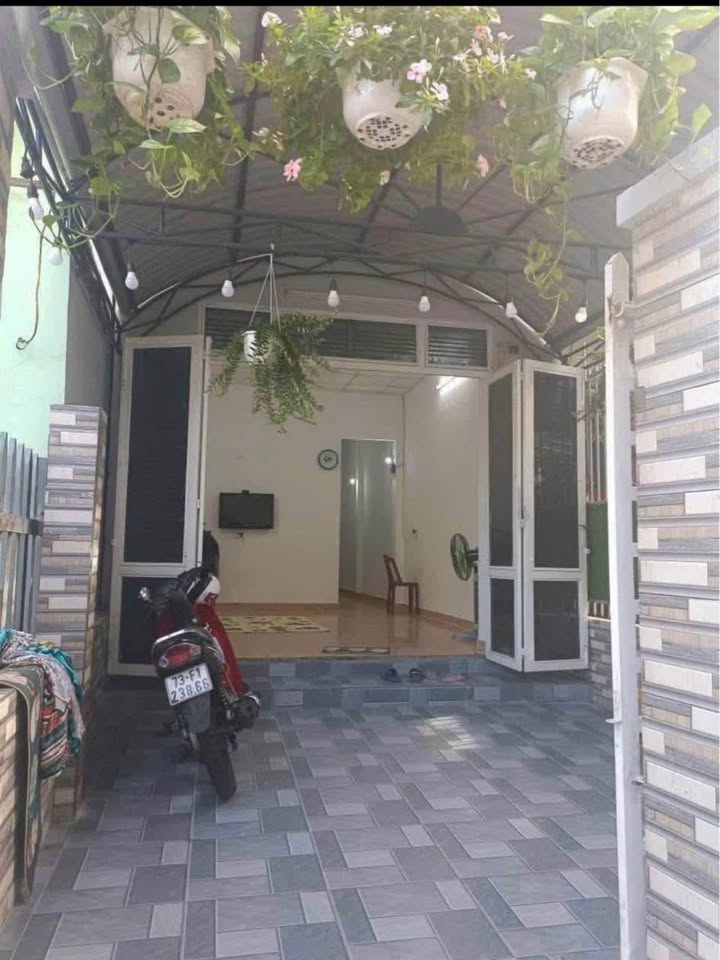 Cho thuê nhà kiệt Nguyễn Công Hoan, Đà Nẵng 100m² giá 6 triệu - Sẵn sàng vào ở!