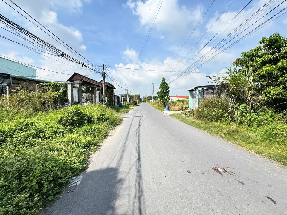 Đất nền xã Đức Hòa 165m² giá 1.8 tỷ - Sổ hồng riêng, khu dân cư đông đúc!