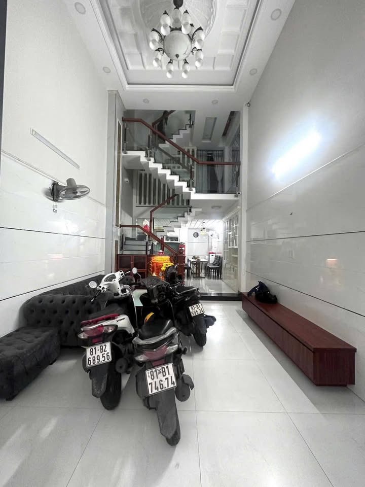 Nhà phố Gò Vấp 52m² giá 8.29 tỷ - Thiết kế hiện đại, nội thất đầy đủ!