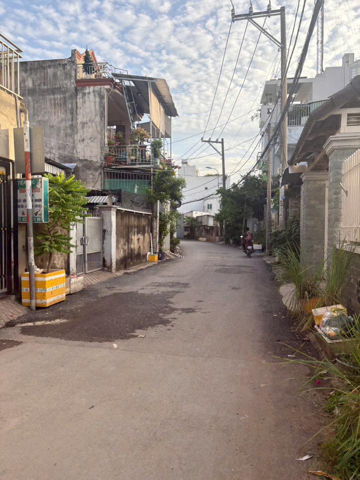 Nhà 1 Trệt 1 Lầu Phú Hữu 45m² Giá 3.1 Tỷ - Pháp Lý Rõ Ràng