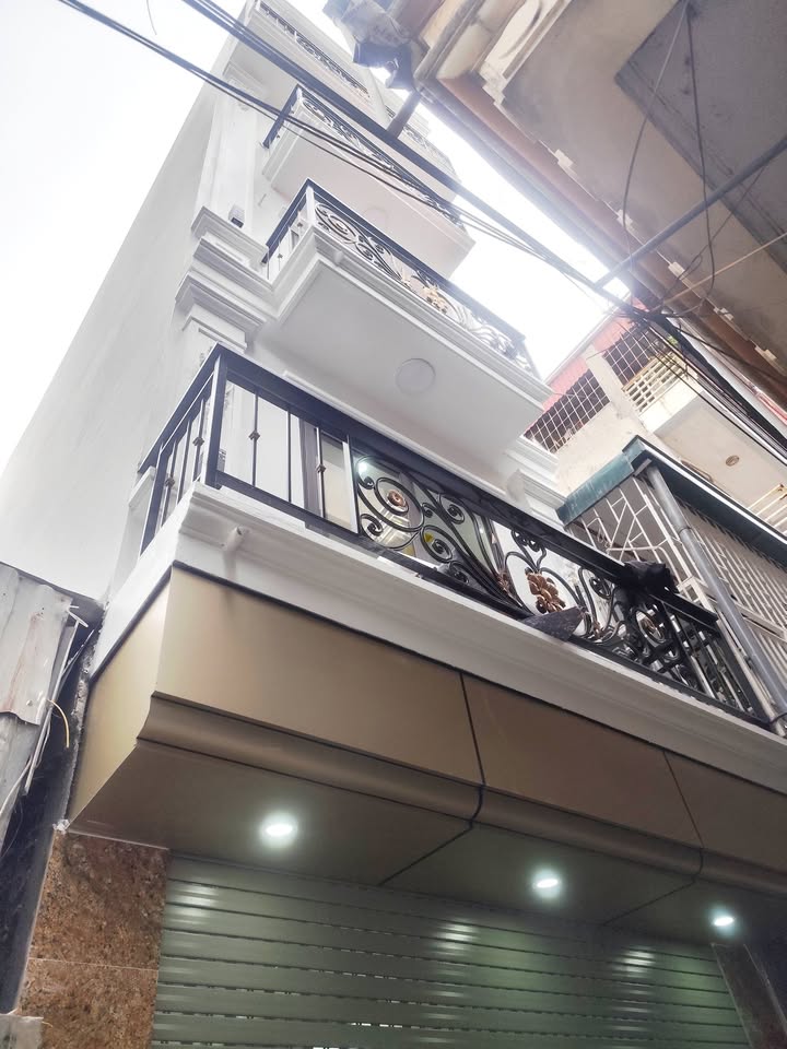 Nhà riêng Trạm Trôi Hoài Đức 40m² giá 8 tỷ - Thiết kế 6 tầng hiện đại!