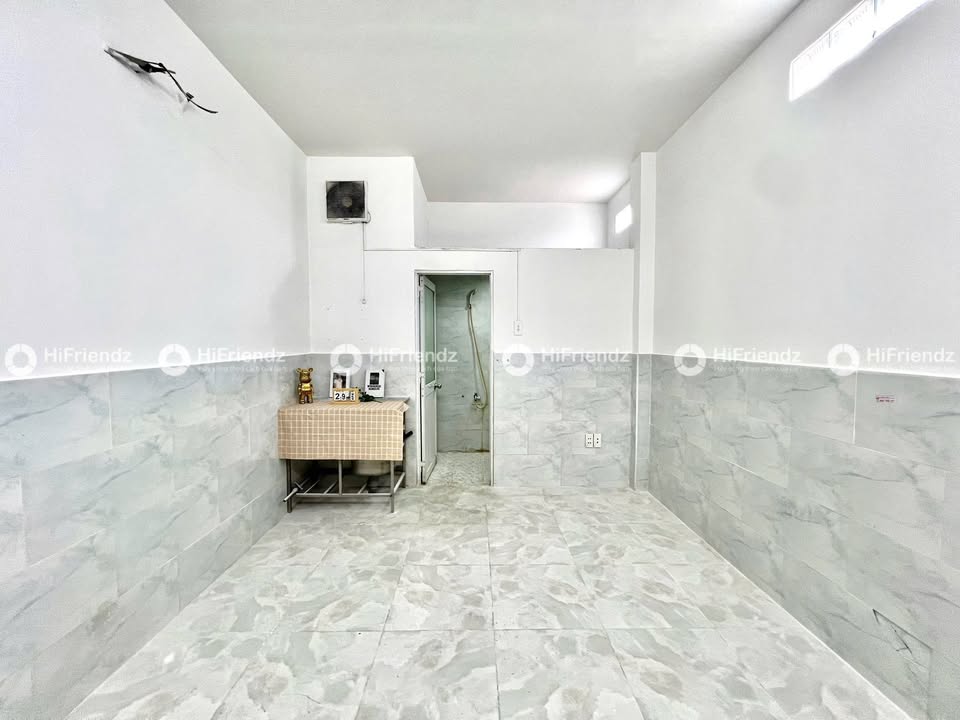 Phòng cho thuê đường Kênh Tân Hoá, quận Tân Phú, giá 2.8 triệu - Nội thất đầy đủ, an ninh tốt!