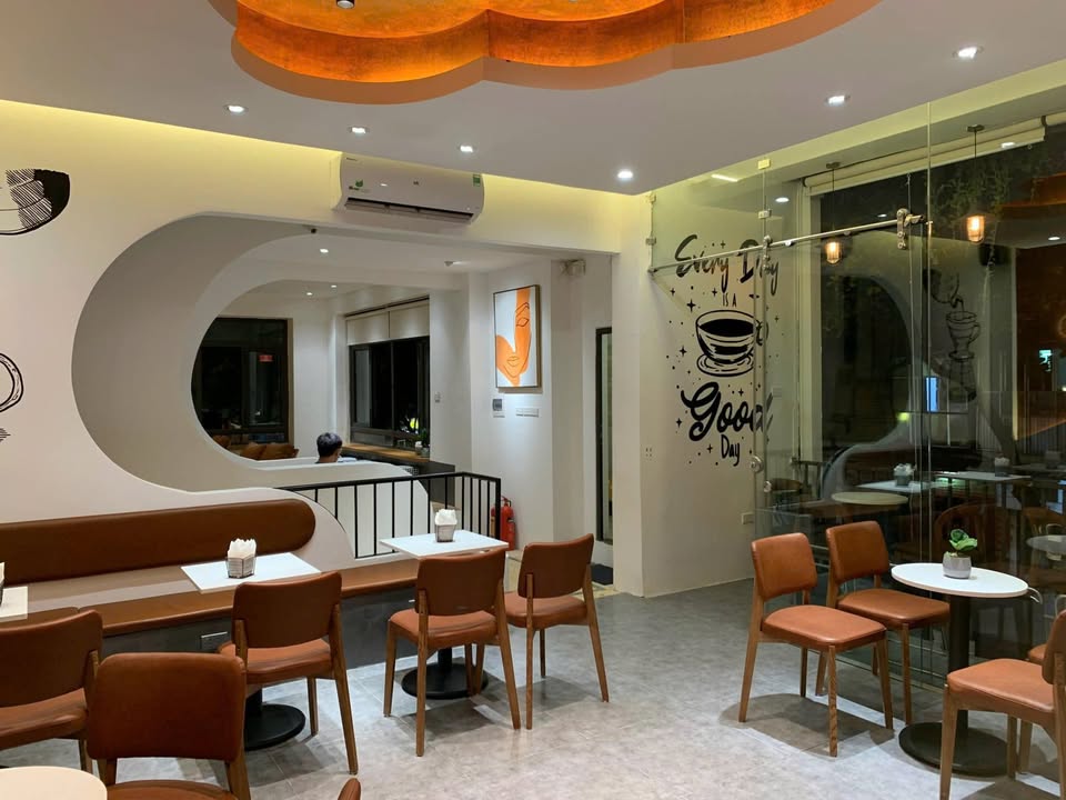 Quán cà phê cho thuê tại Phủ Doãn Hoàn Kiếm 80m² - Cơ hội kinh doanh hấp dẫn!