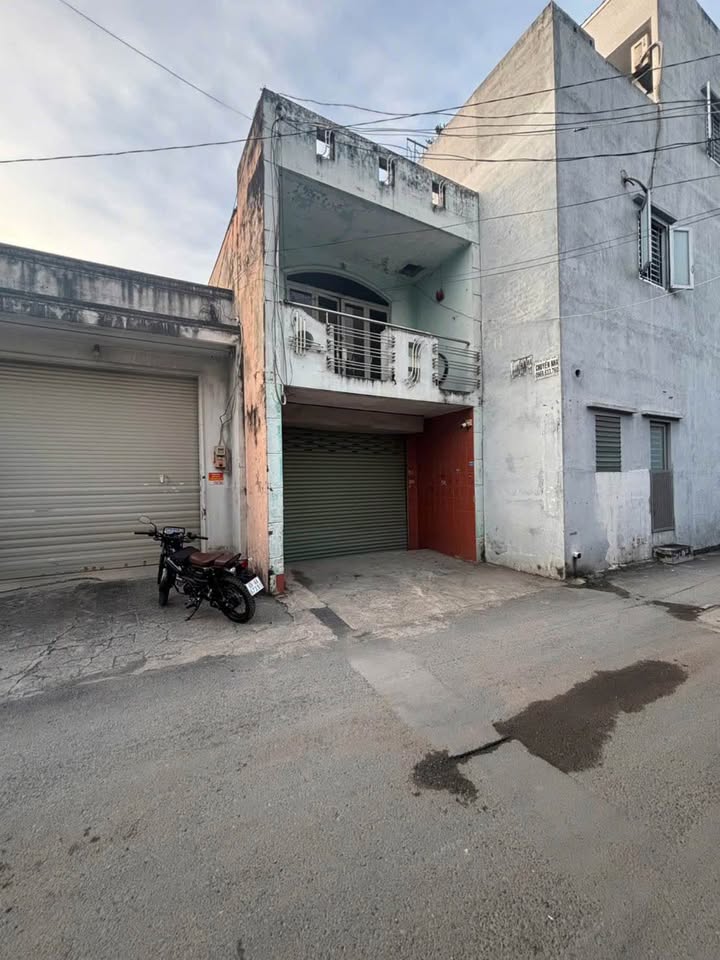 Bán nhà mặt tiền Tân Xuân, Hóc Môn 88m² giá 4.35 tỷ - Kinh doanh sầm uất!