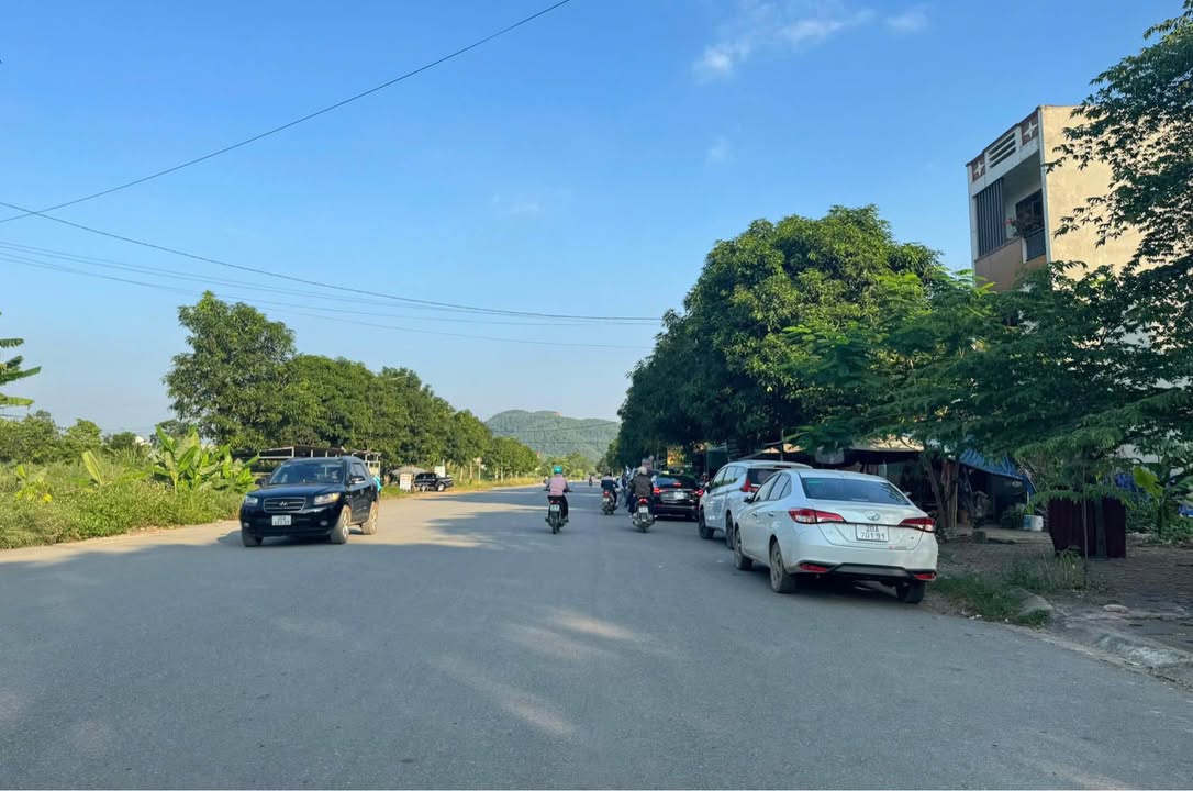 Đất nền KĐT Hồng Thái 112,5m² giá 2 tỷ - Sổ đỏ chính chủ, cơ hội đầu tư hấp dẫn!