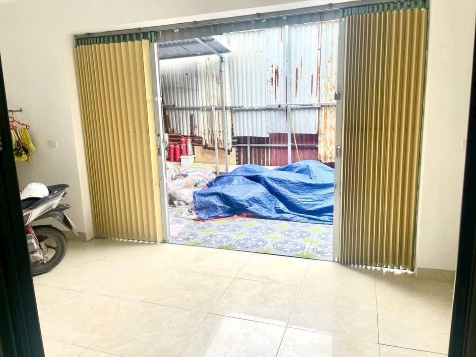 Nhà 1 tầng Định Công 80m² giá chỉ 2.9 tỷ - Tiện ích đầy đủ, dễ dàng di chuyển!