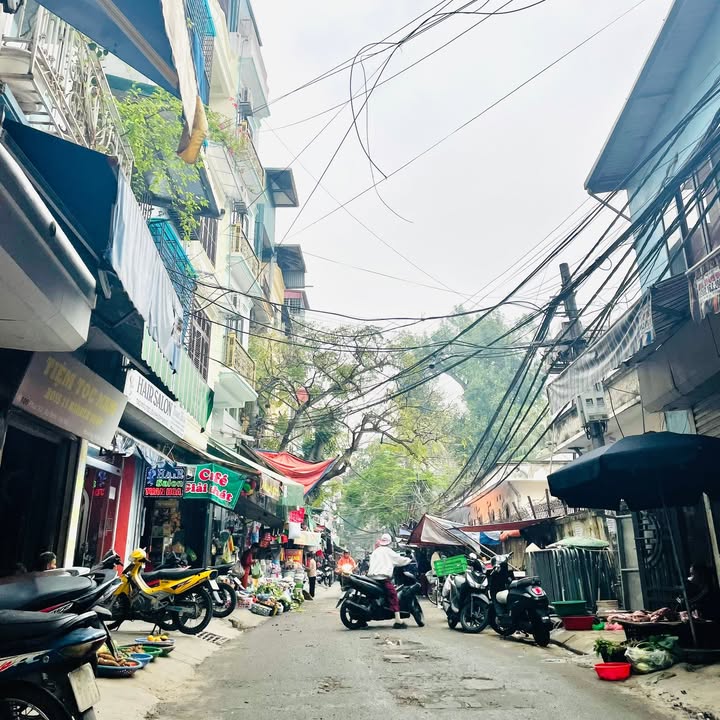 Mặt phố Phúc Xá, quận Ba Đình 36m² giá 11.8 tỷ - Đầu tư kinh doanh sinh lời!