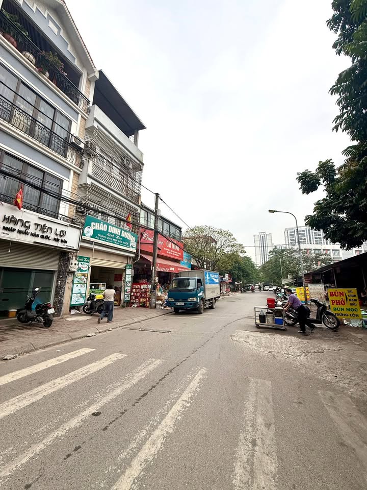 Nhà phố Nguyễn Lam, Phúc Đồng 76m² giá 20 tỷ - Kinh doanh sầm uất, ô tô tránh!