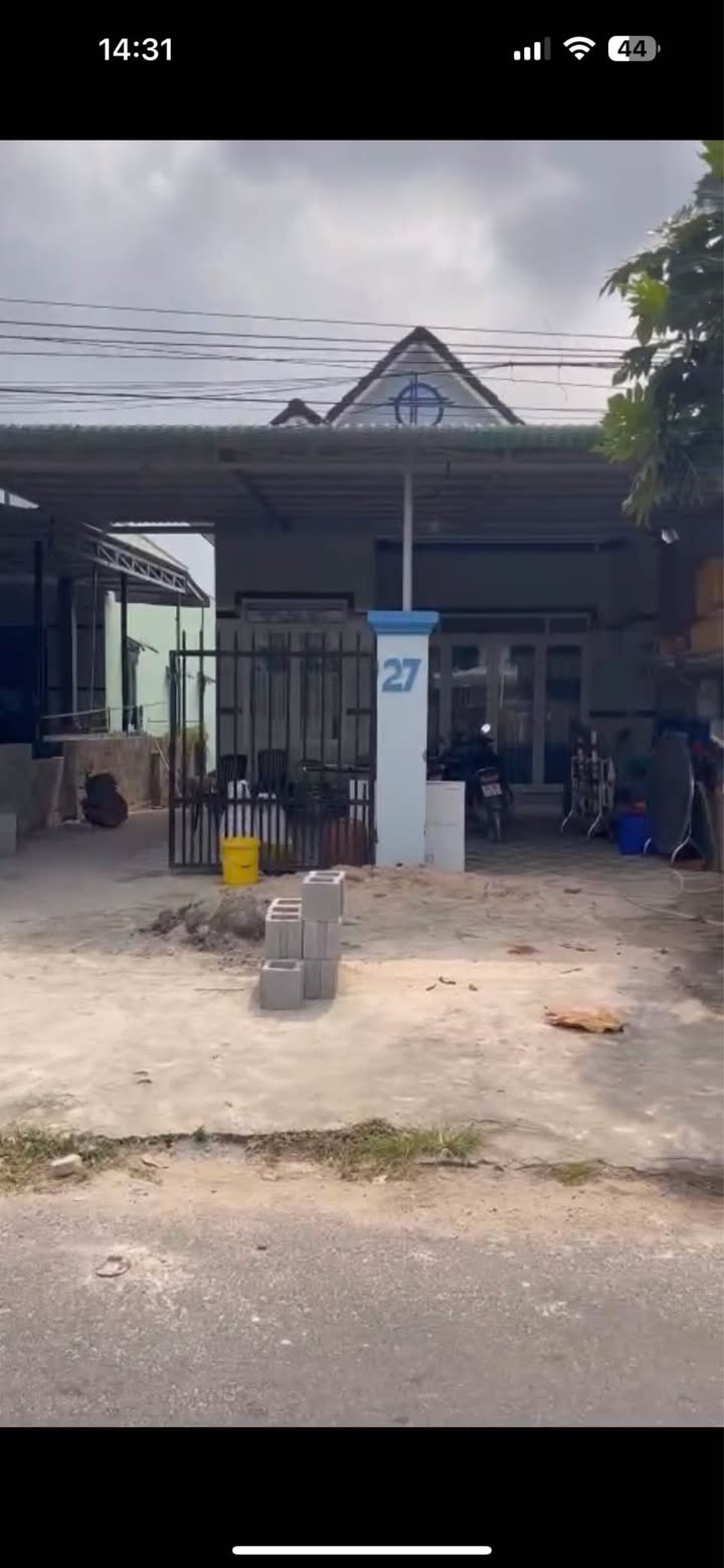 Nhà mặt tiền Nguyễn Thông, La Gi 375m² giá 1 tỷ - Cơ hội đầu tư tuyệt vời!