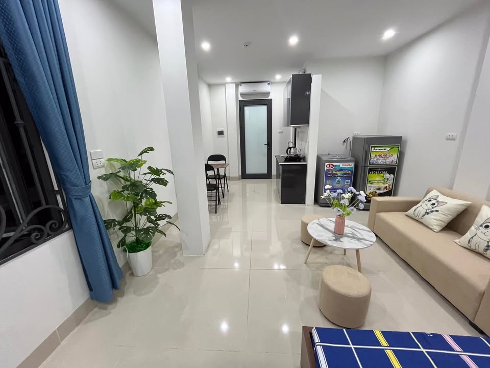 Căn hộ Lạc Long Quân Tây Hồ 30m² giá 5.2 triệu - Full nội thất, sẵn sàng vào ở!