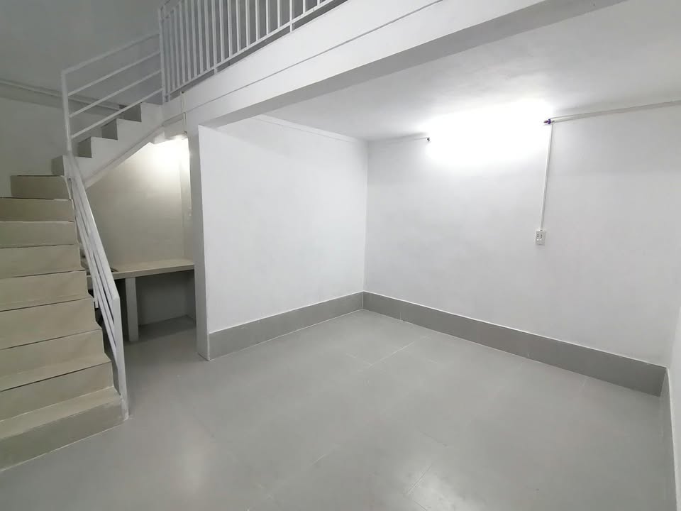 Cho thuê phòng khép kín ngõ 515 Hoàng Hoa Thám 20m² giá 4.5 triệu - Nơi ở lý tưởng tại Hà Nội!