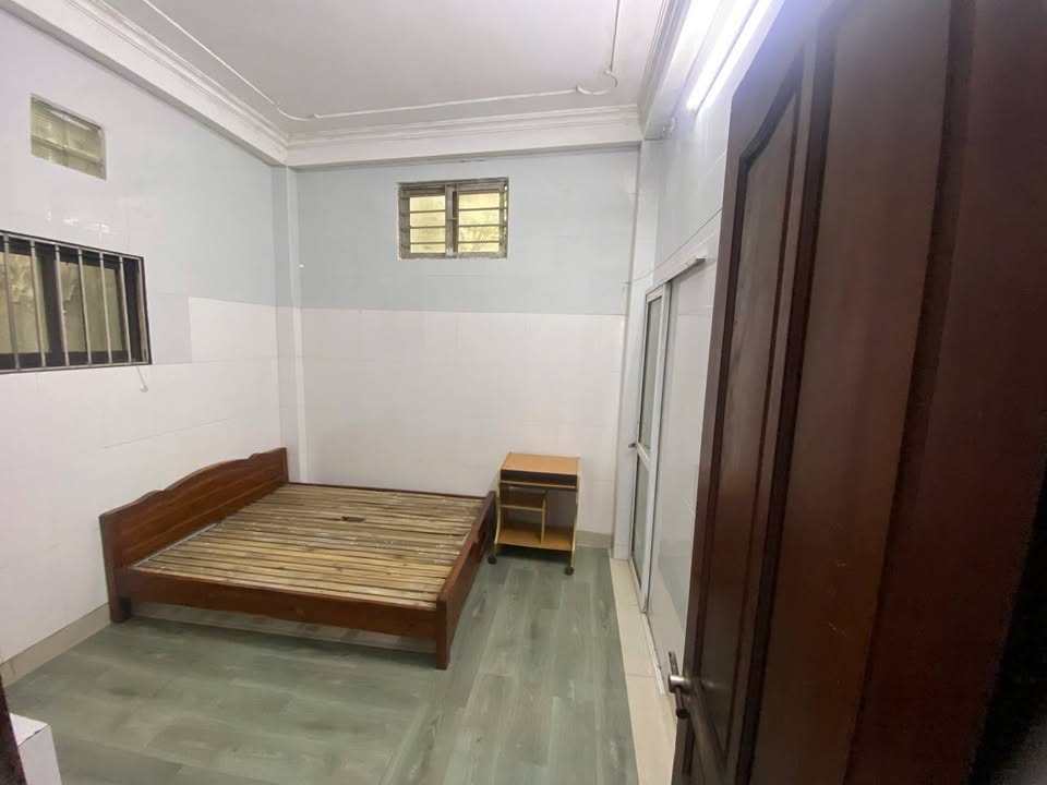 Phòng cho thuê tại đường Viên, quận Bắc Từ Liêm, 12m² chỉ 1.9 triệu - Tiện nghi đầy đủ!