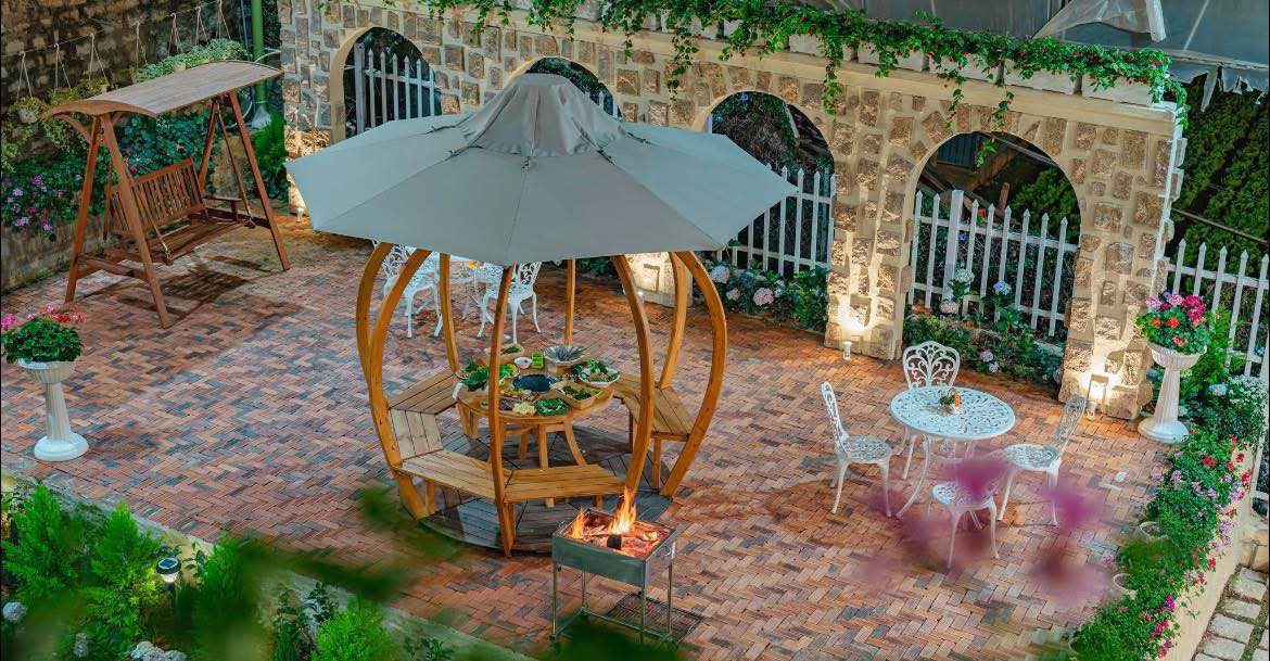 Homestay sân vườn P. Lâm Viên Đà Lạt 652.5m² giá 42 tỷ - Đầu tư sinh lời ngay!