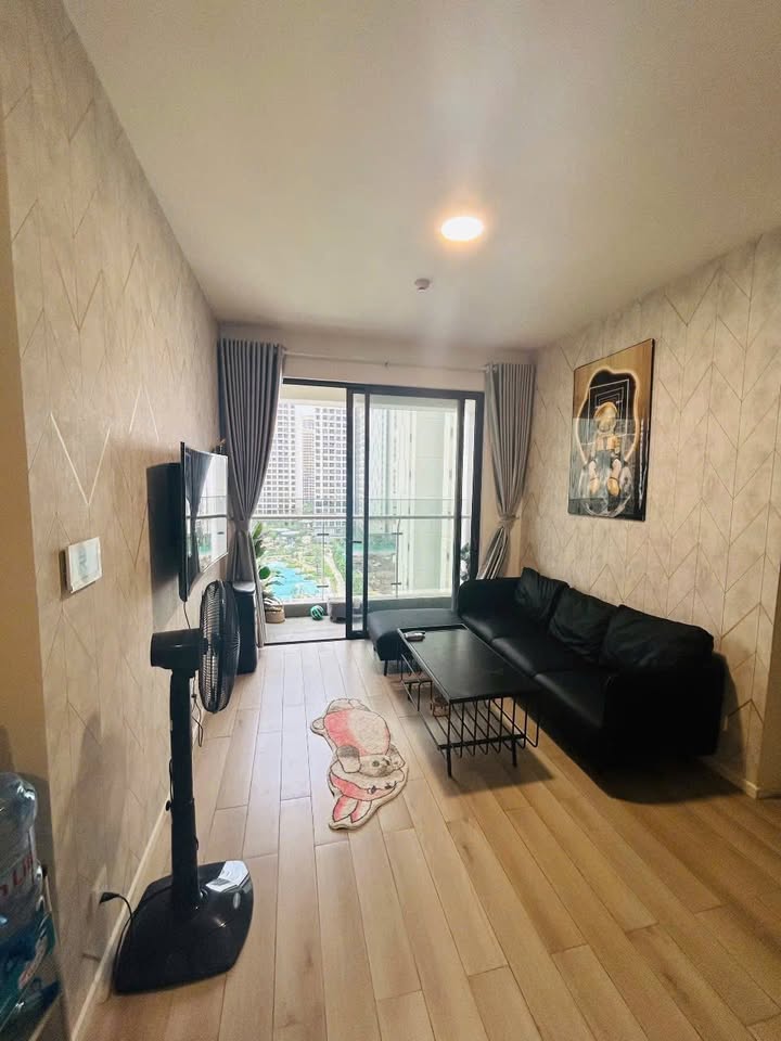 Căn hộ Vinhomes Grand Park quận 9 2PN giá 14 triệu - View hồ bơi thoáng mát!