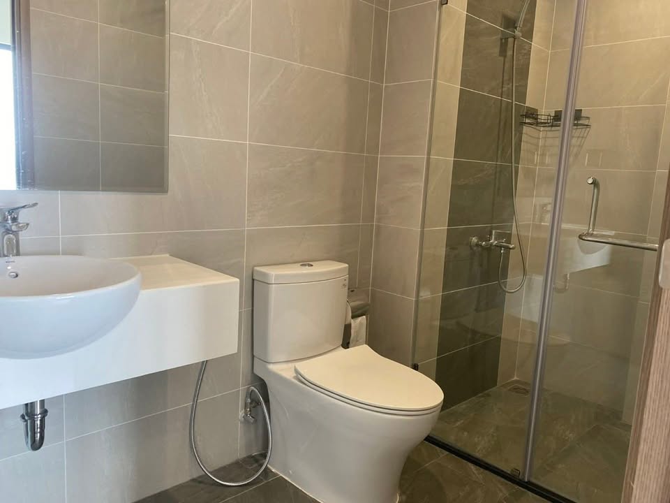 Căn hộ 2PN phường Long Thạnh Mỹ 10 triệu - View hồ bơi đẹp mắt!