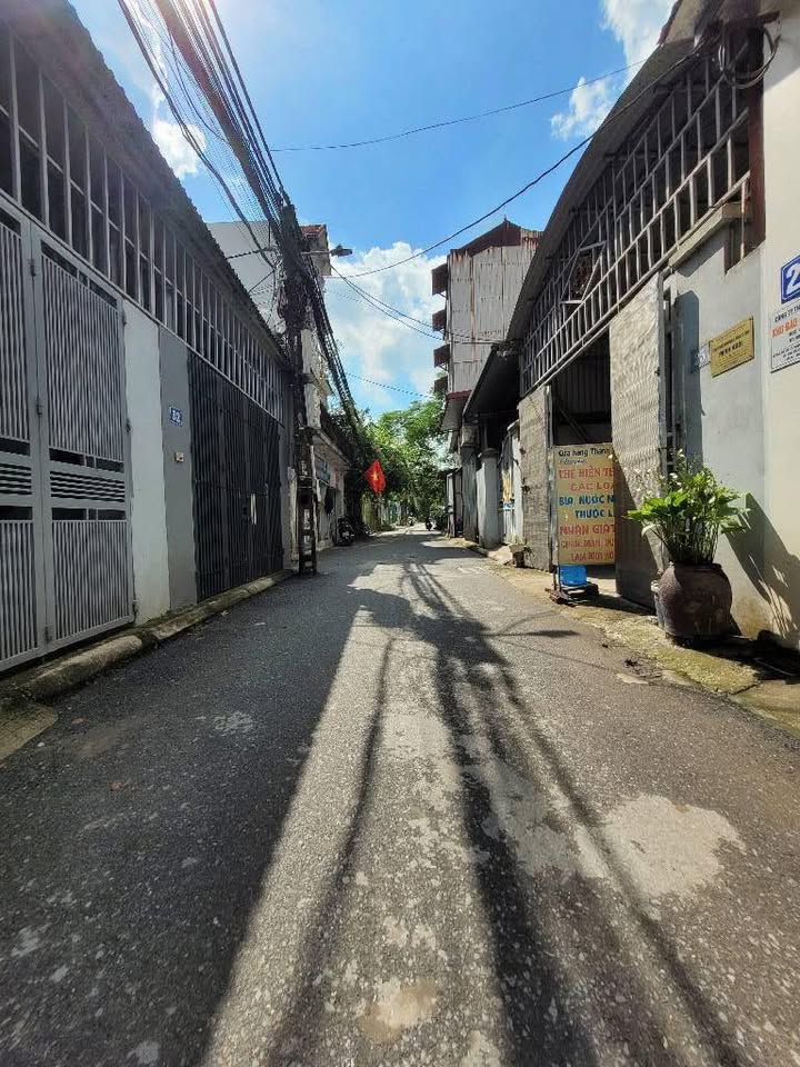 Đất nền Việt Hưng, Long Biên 68m² giá 10 tỷ - Ô tô đỗ cửa, đầu tư sinh lời!