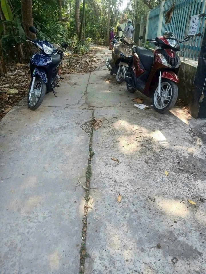 Nhà bán tại Tân Long 2, Mỏ Cày Bắc 672m² giá 1.15 tỷ - Gần Quốc lộ 60!