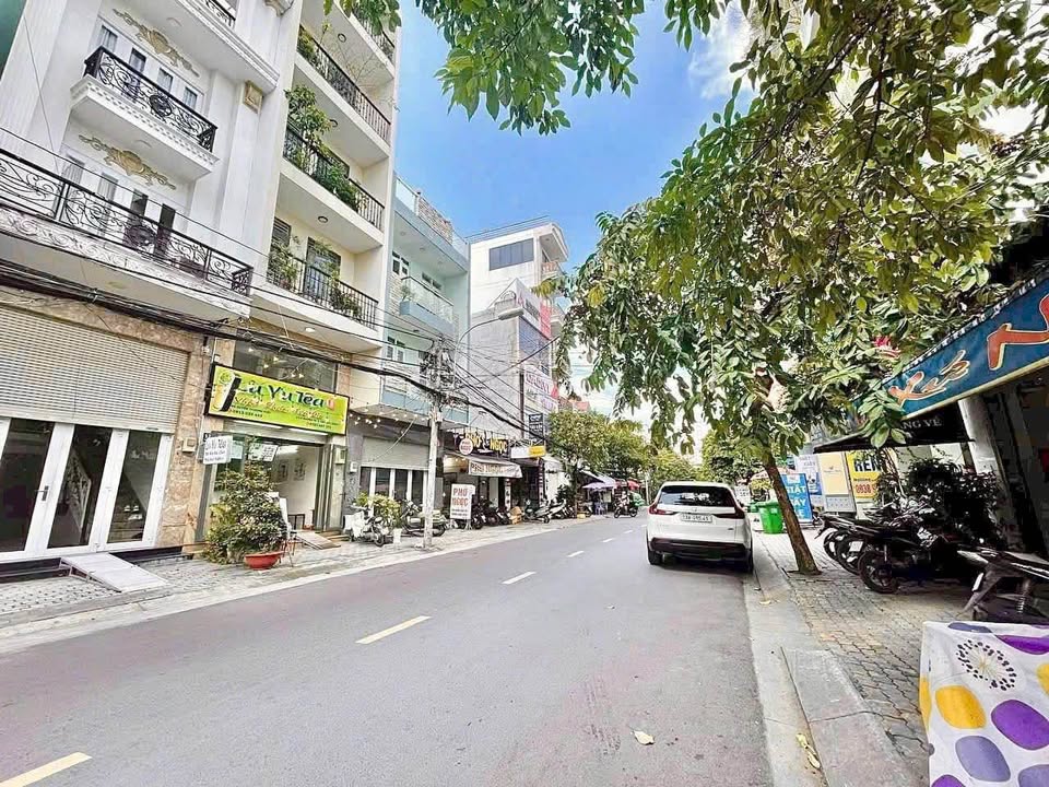 Nhà mặt tiền Đường số 79, Tân Quy Q7 - 4x20m, 16 phòng cho thuê - Đầu tư sinh lời ngay!