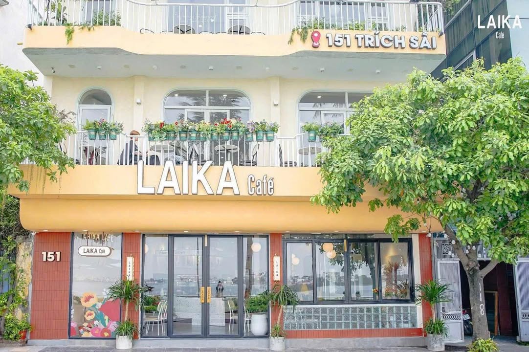 Store cho thuê tại Vincom Bà Triệu, 100m² giá 60 triệu - Mặt tiền 10m, cơ hội vàng cho kinh doanh!