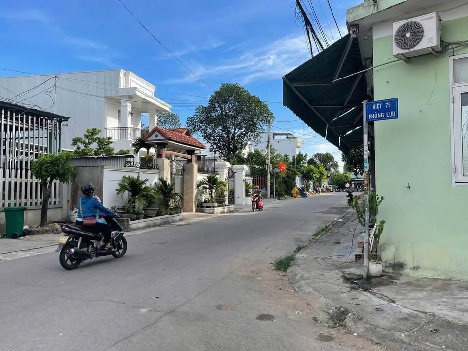 Đất kiệt 79 Phùng Lưu, TP Huế 152m² giá 3 tỷ - Sổ hồng chính chủ!