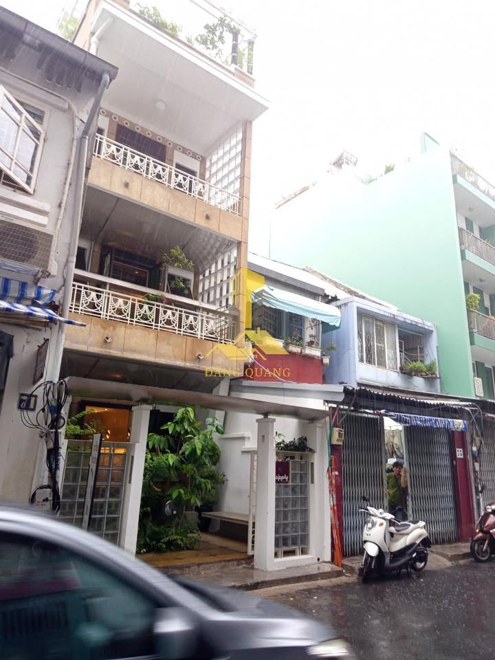 Nhà mặt tiền Đinh Công Tráng, Quận 1, 89.1m² giá 30 tỷ - Đầu tư dòng tiền ngay!