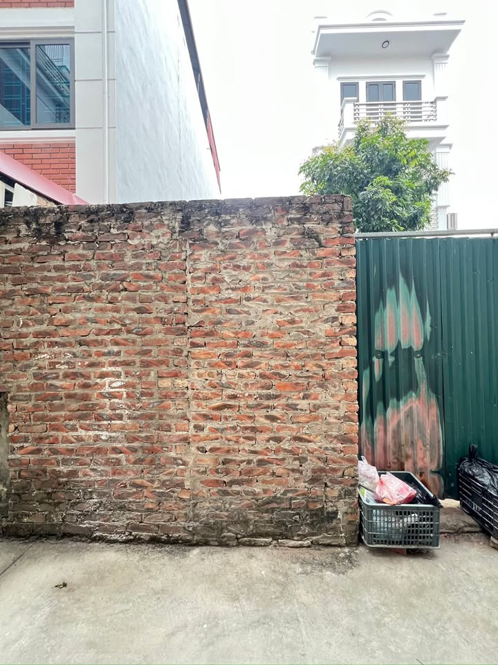 Đất tại Đức Giang, Hoài Đức 60m² giá 5.82 tỷ - Vị trí thuận lợi, giao thông dễ dàng!