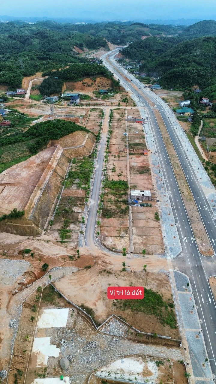 Lô đất 2 mặt tiền TĐC Tân Thịnh, TP. Yên Bái 1.000m² giá 8 tỷ - Cơ hội đầu tư hiếm có!